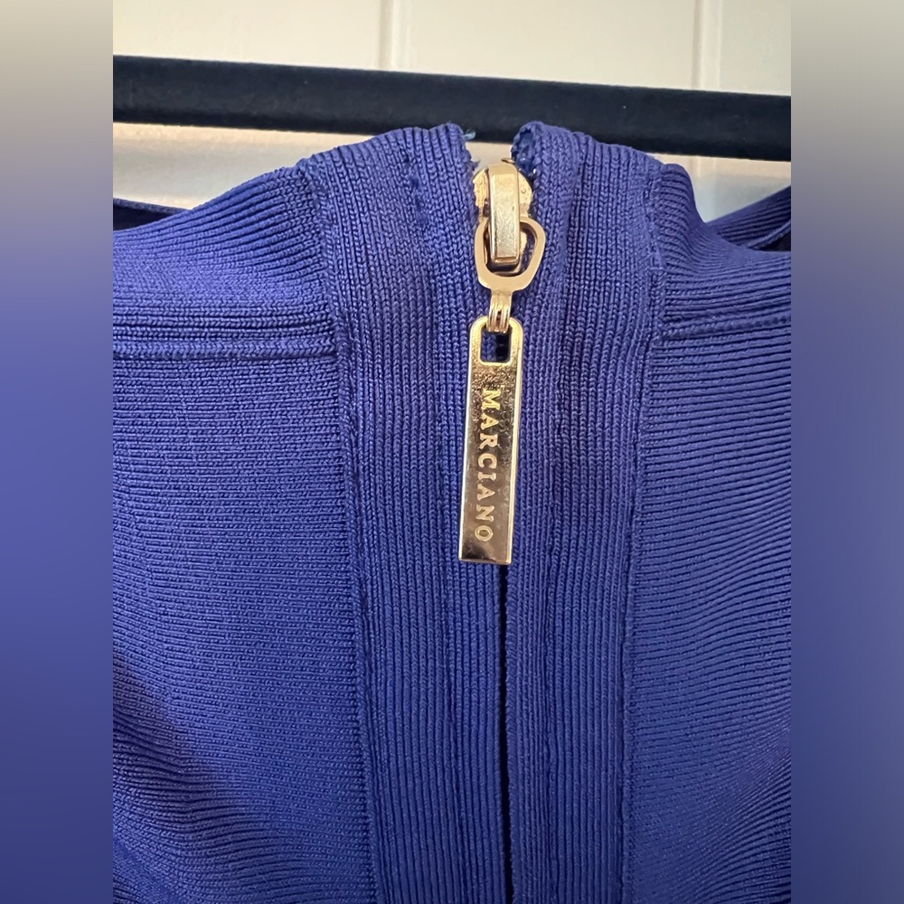 Guess by Marciano Royal blue bandage/ bodycon midi dress, Size small - Picture 7 of 9